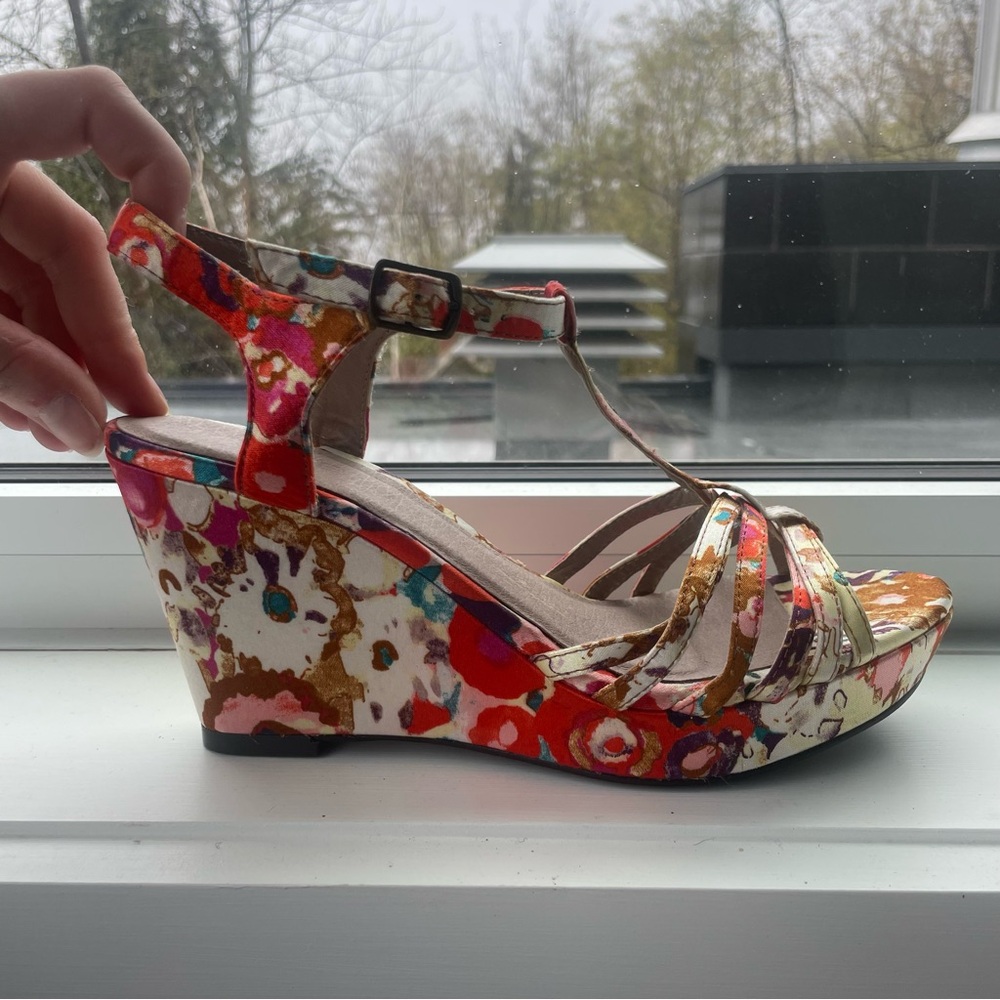 Vintage Locale full heel sandals